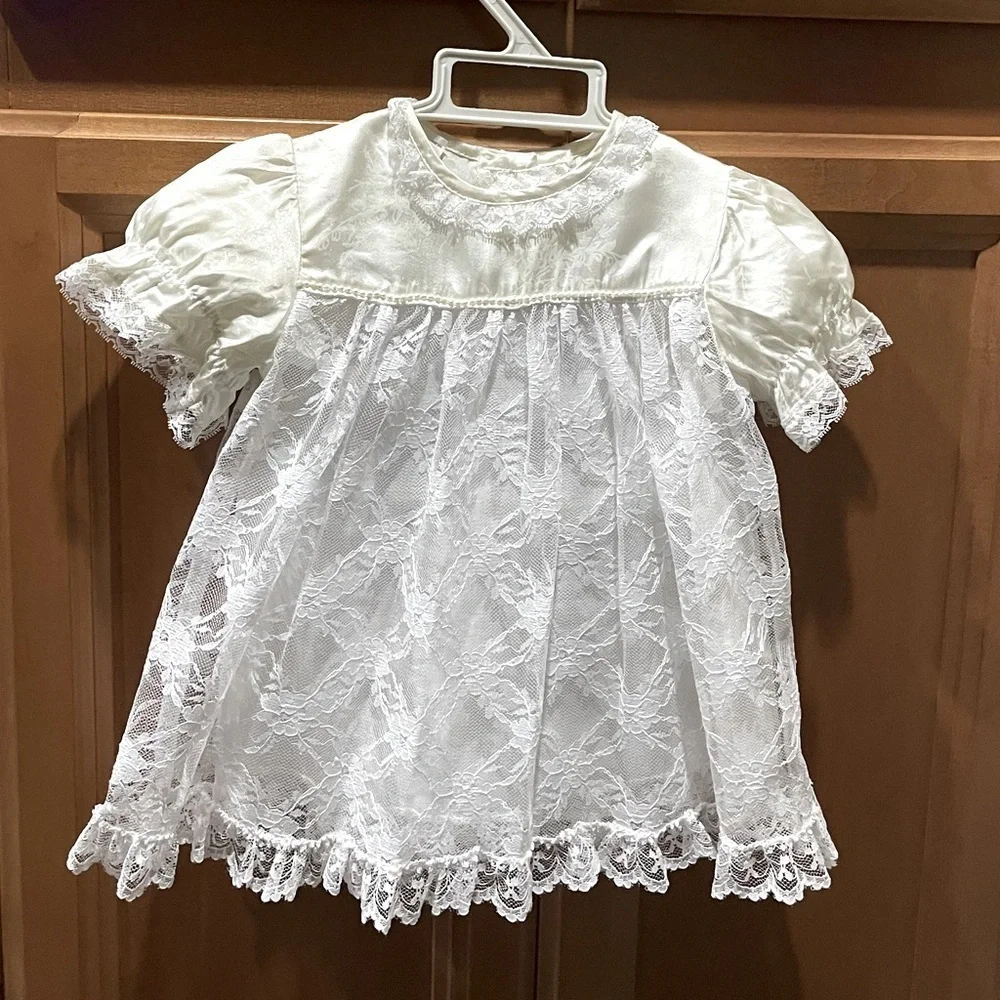 Vintage 80s 90s Complete three-piece christening set. Dress cape and hat